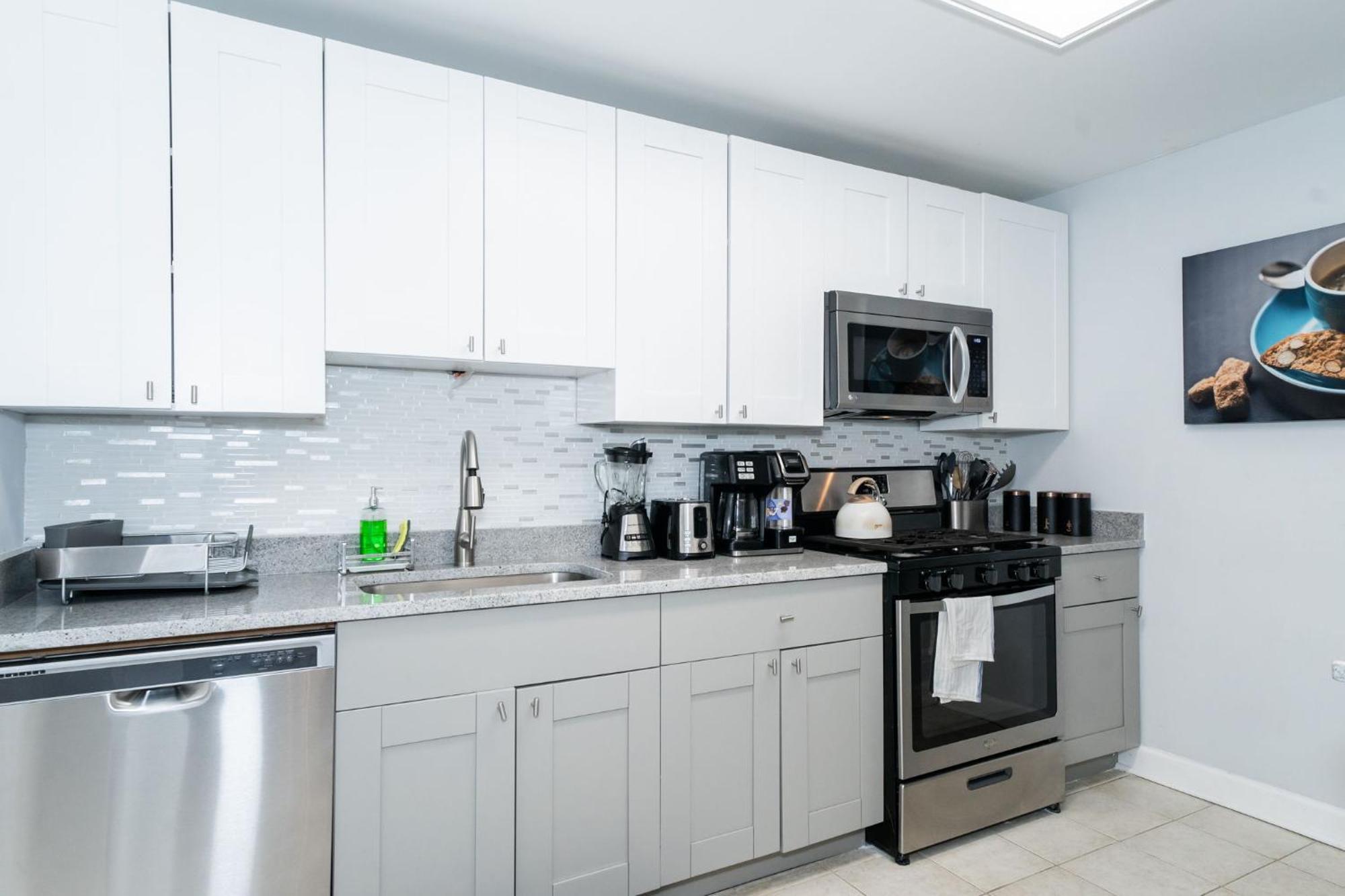 21Floor-Renovated 2Br,1Bath King And Queen Bed And Parking 亚特兰大 外观 照片
