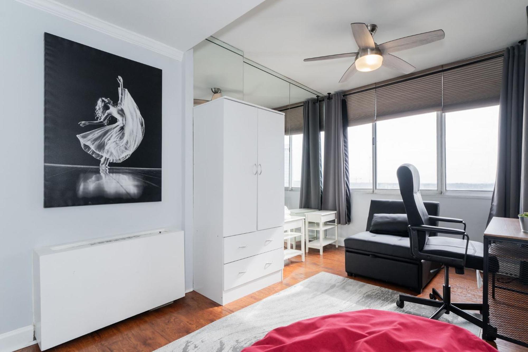 21Floor-Renovated 2Br,1Bath King And Queen Bed And Parking 亚特兰大 外观 照片
