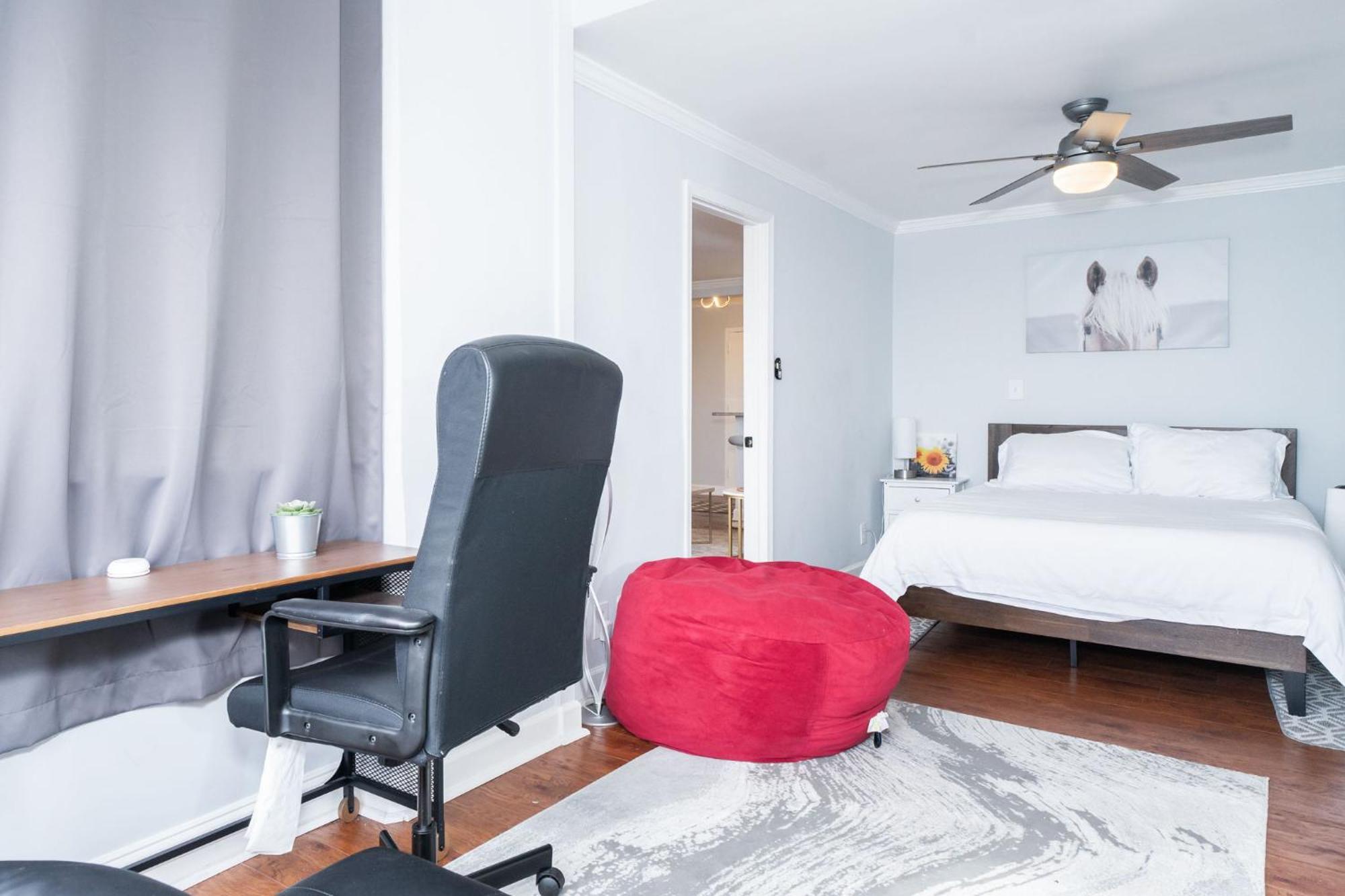 21Floor-Renovated 2Br,1Bath King And Queen Bed And Parking 亚特兰大 外观 照片