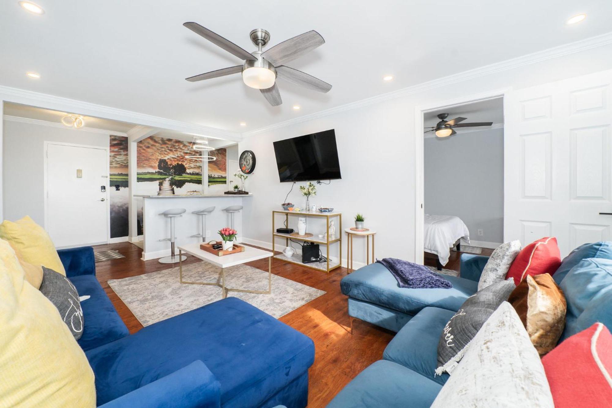 21Floor-Renovated 2Br,1Bath King And Queen Bed And Parking 亚特兰大 外观 照片