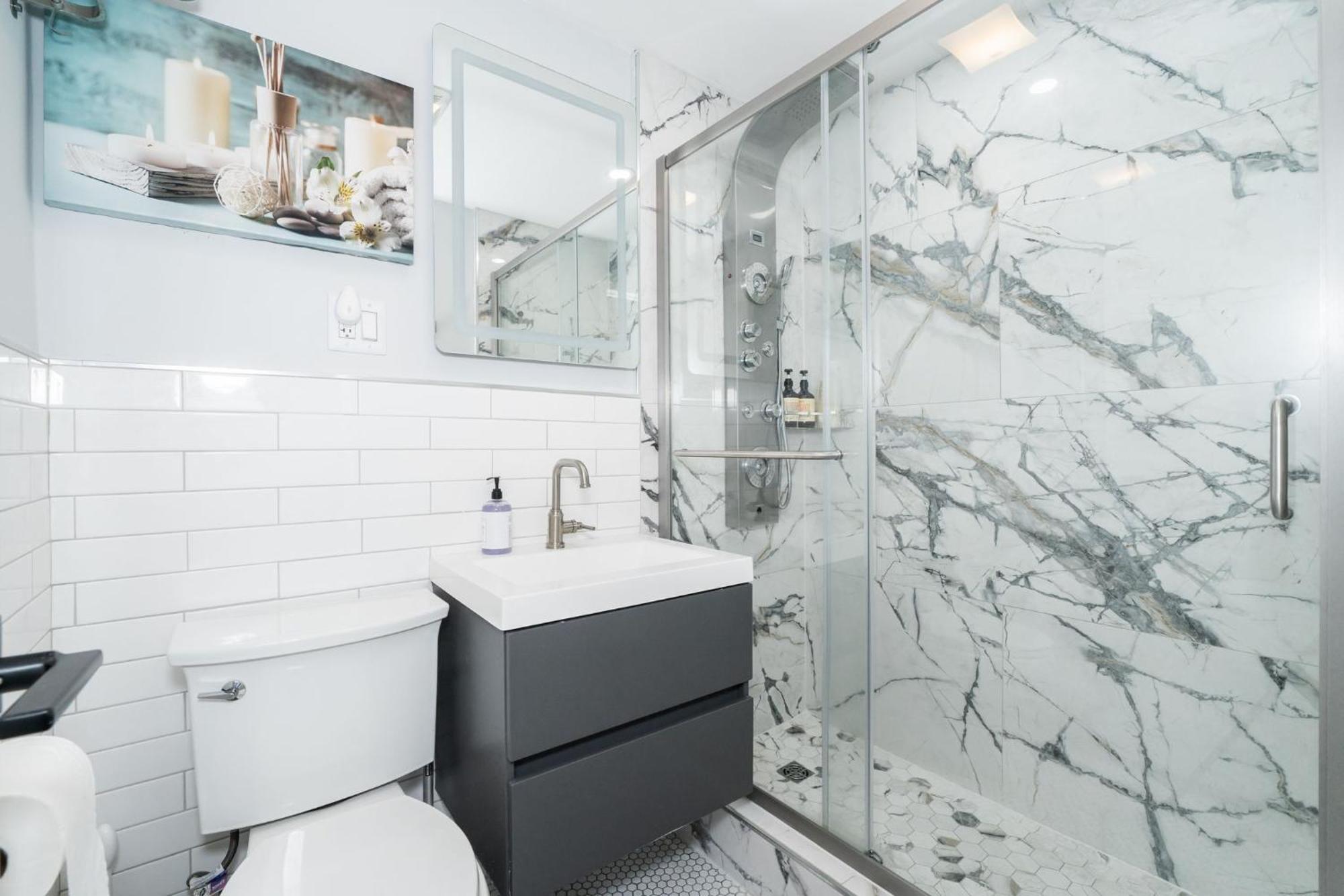 21Floor-Renovated 2Br,1Bath King And Queen Bed And Parking 亚特兰大 外观 照片