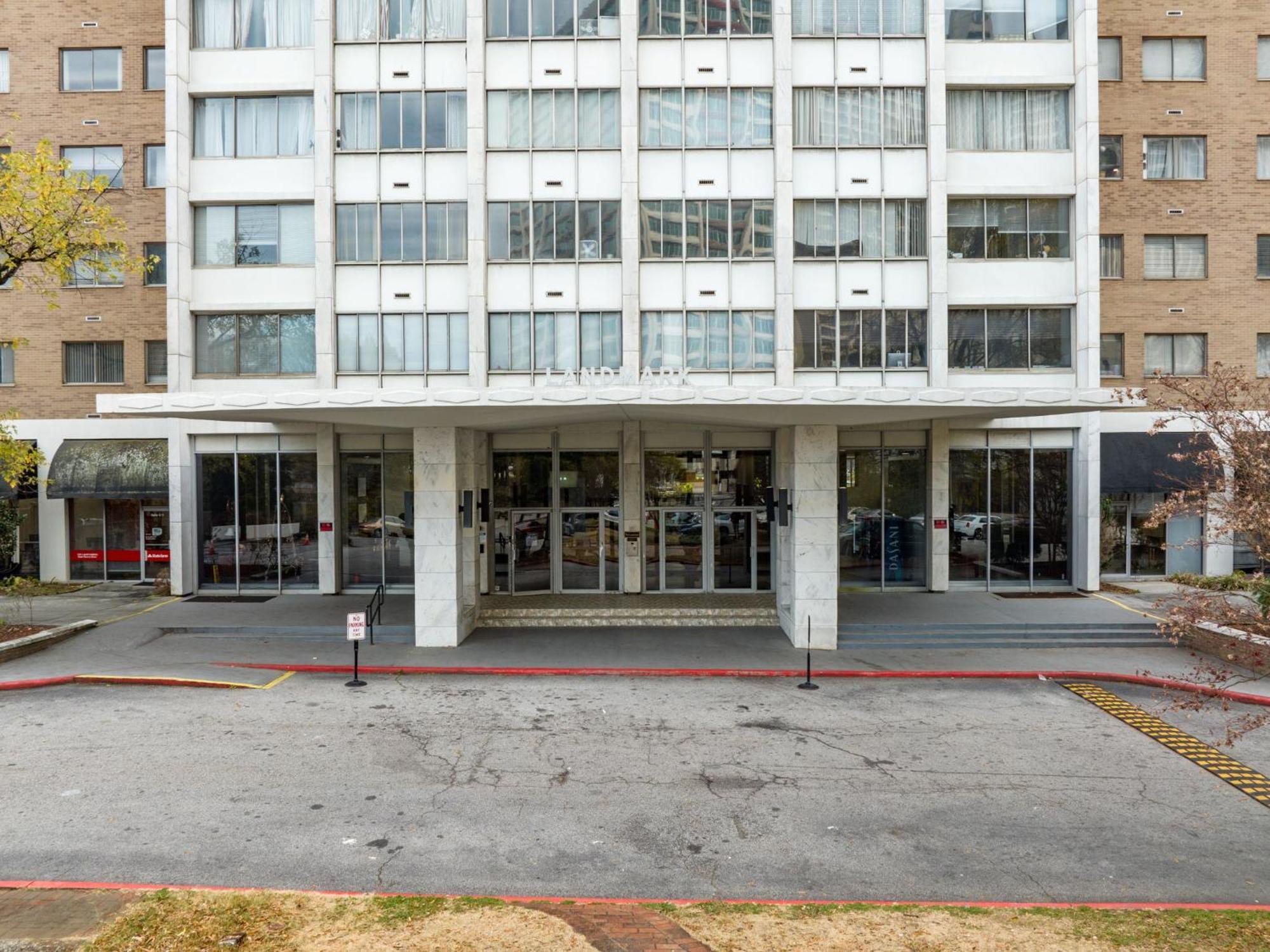 21Floor-Renovated 2Br,1Bath King And Queen Bed And Parking 亚特兰大 外观 照片